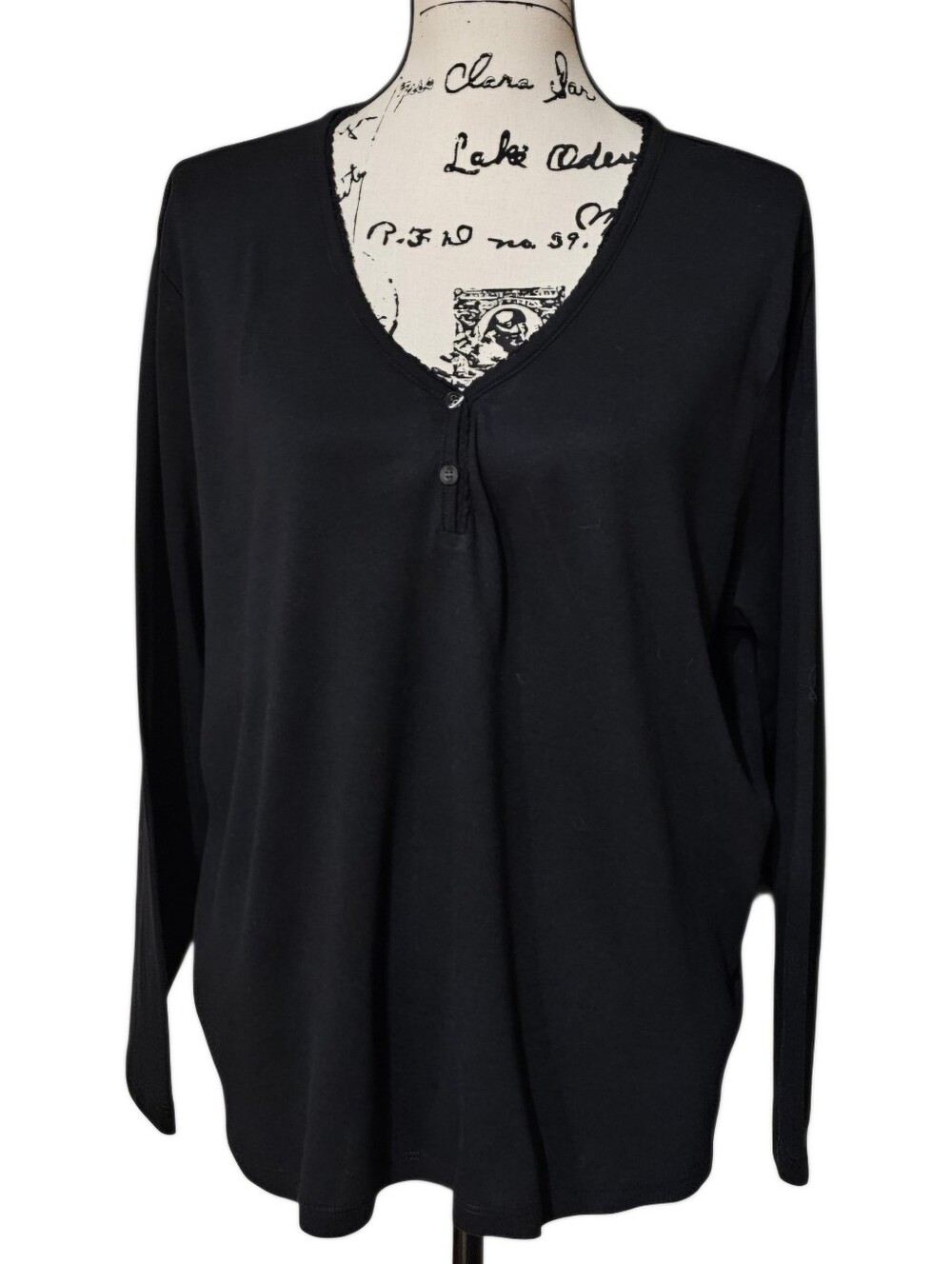 Chaps Black Long-Sleeve Henley Top